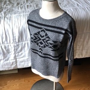 ♦️SOLD Gap Women’s Tribal Pattern Brooklyn Sweater